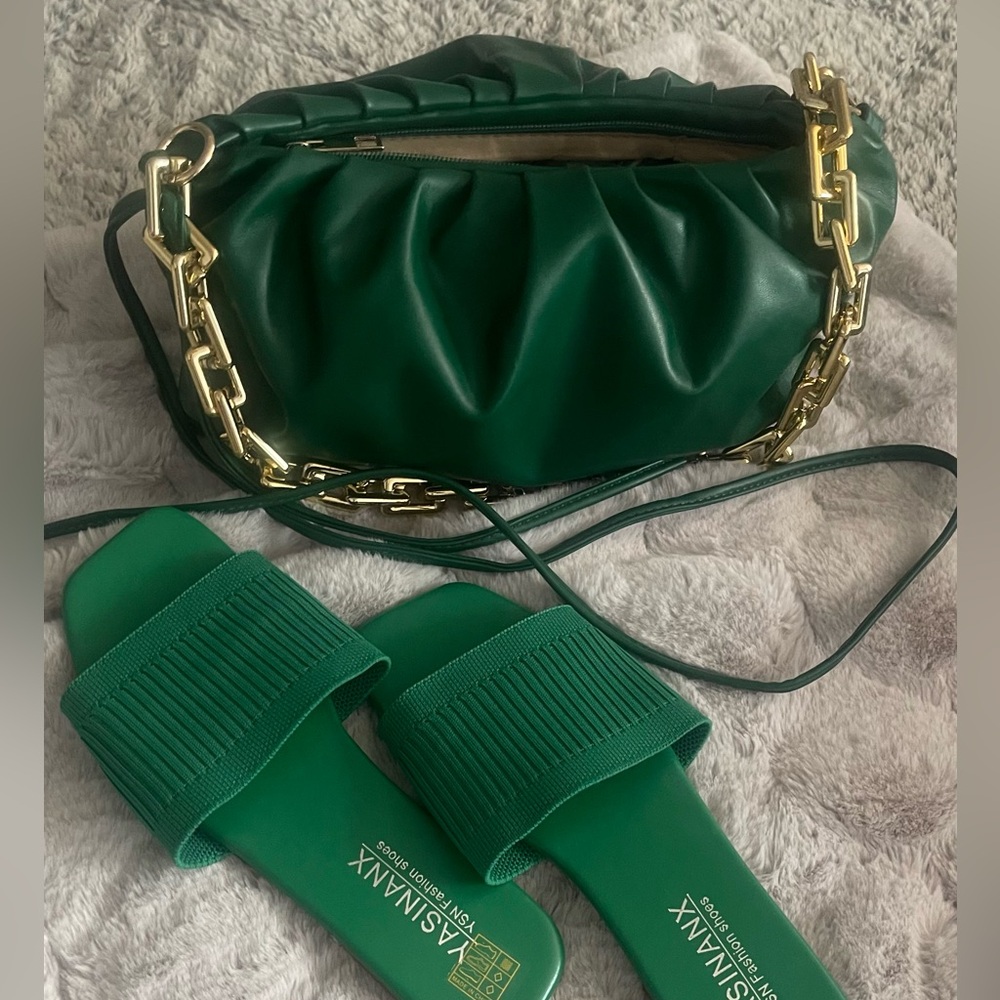 NEW SET- Green Shoulder Bag with Sandals!